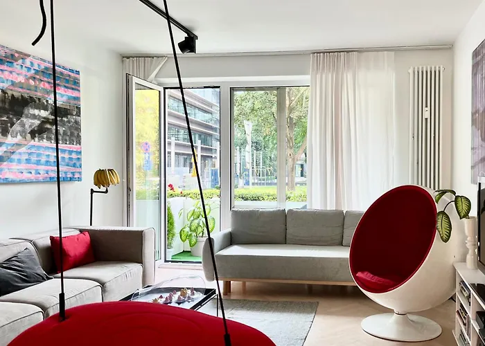 Art & Design 3 Rooms Apartment In City Center